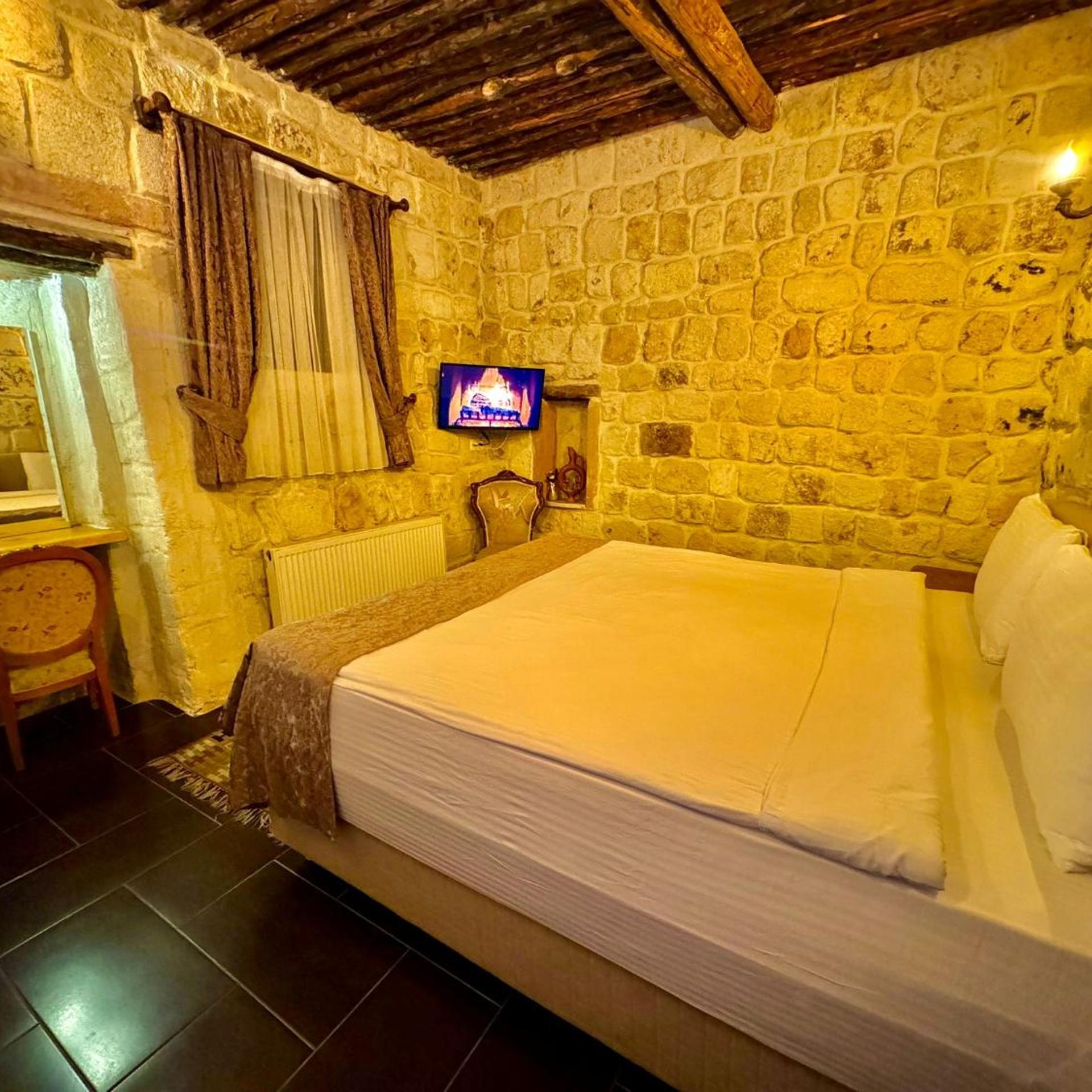 The Red Horse Hotel 25/50