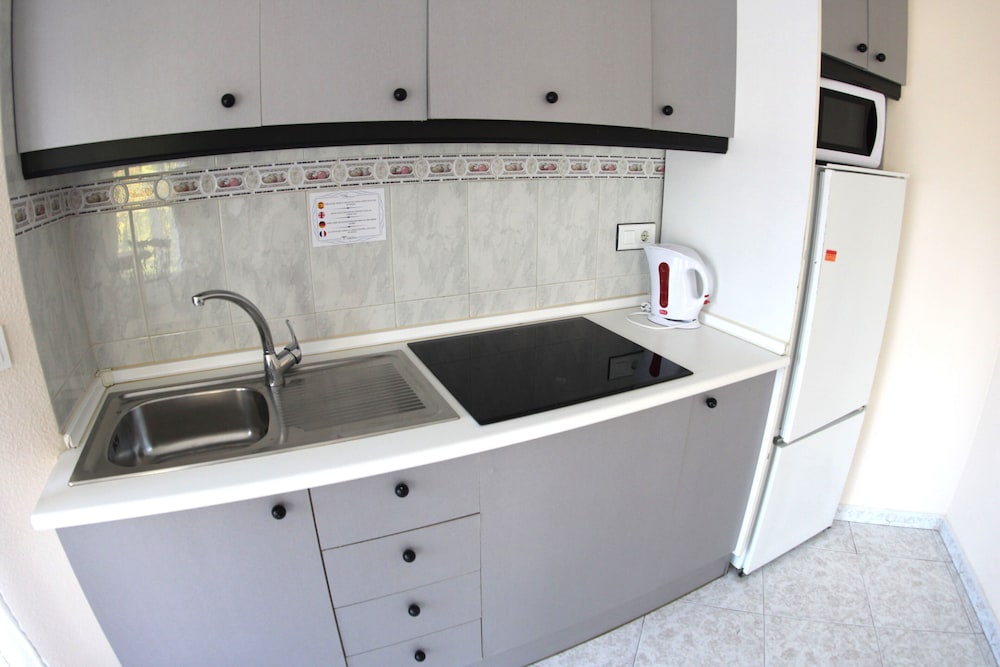 APARTAMENTOS MARINA INTERNACIONAL 7/50