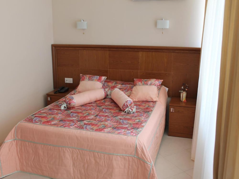Ucem Hotel Golden Sea 5/19