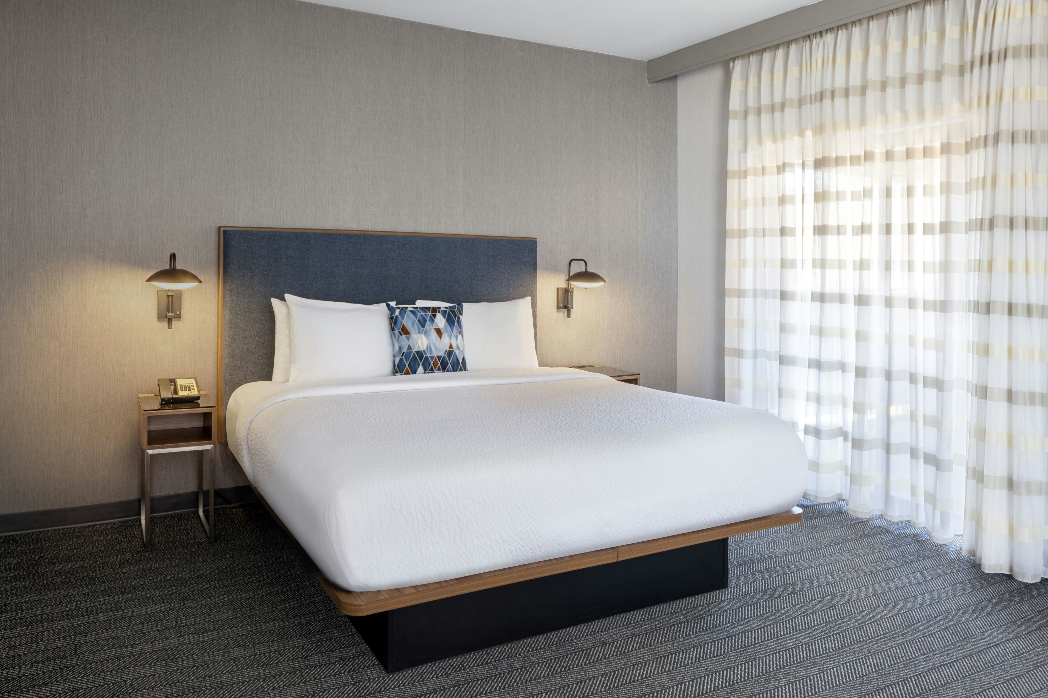 Courtyard By Marriott Santa Fe 8/50