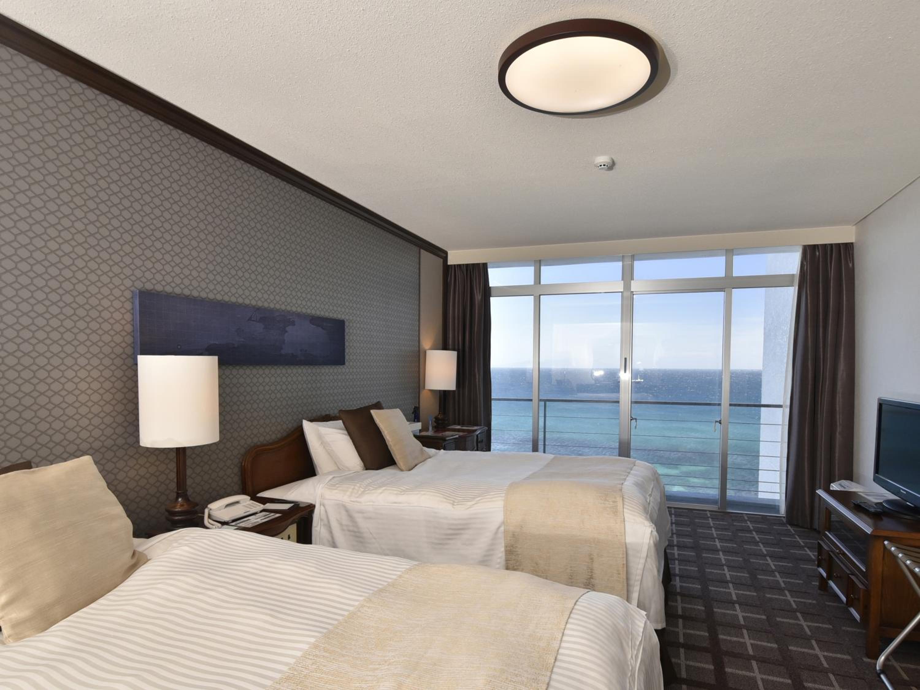 Room, Twin Beds, Sea View, South Side, Top Floor, Corner