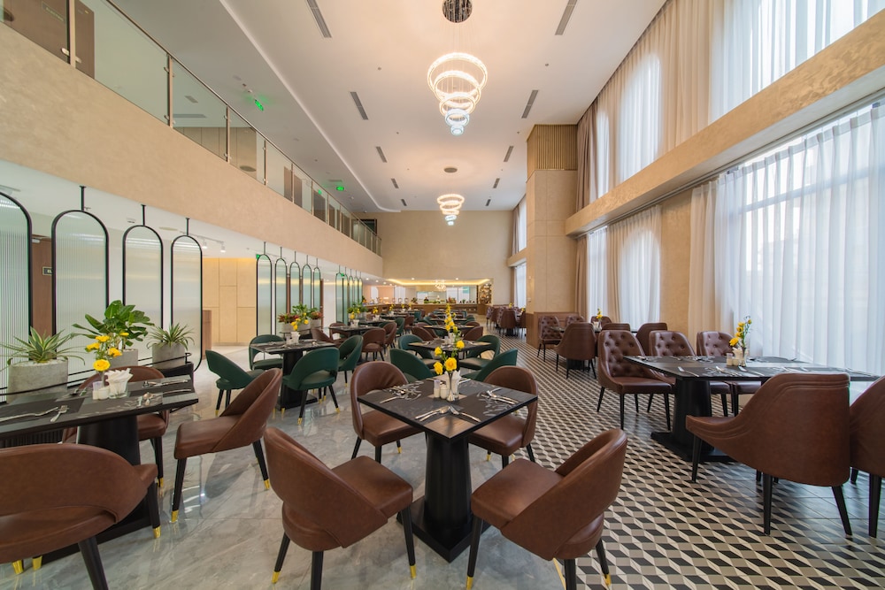 GRAND TOURANE NHA TRANG HOTEL 33/50