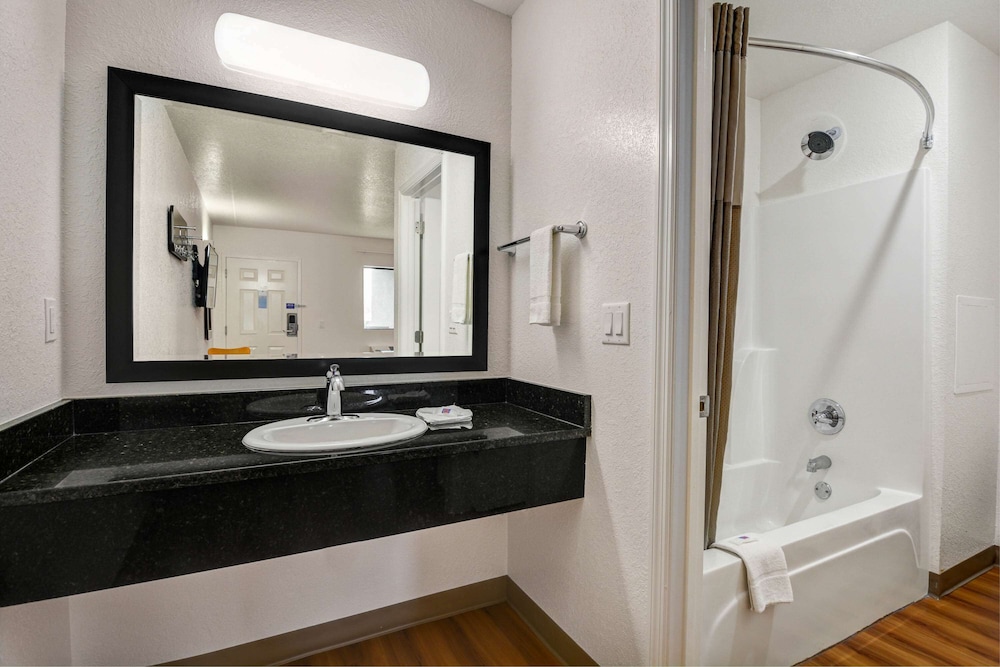 Motel6 Moultrie, GA 57/62