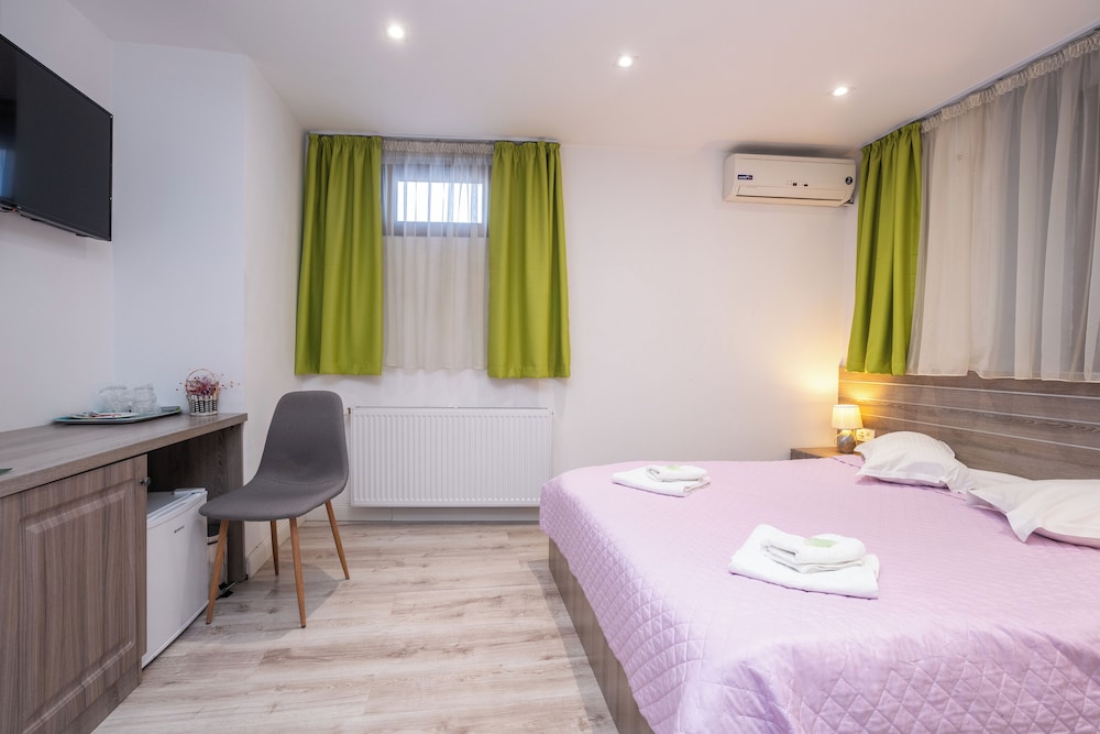 Liad City Center Apartments 14/50