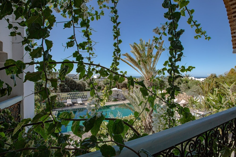Riad Villa Blanche 64/68