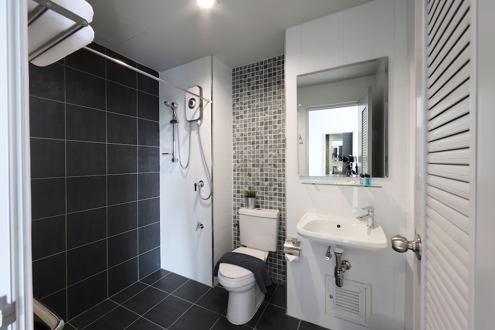 Sukh Serviced Apartment 36/37