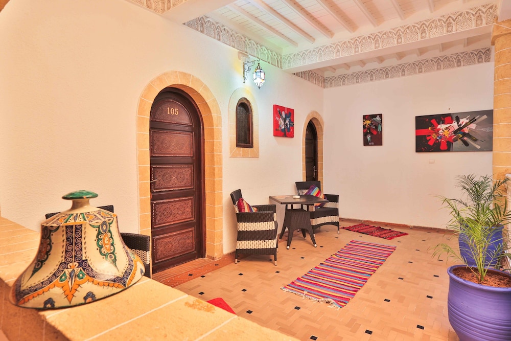 Riad Nakhla 7/62