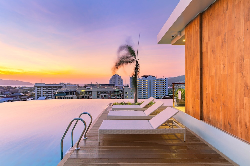 The Marina Phuket Hotel 5/54