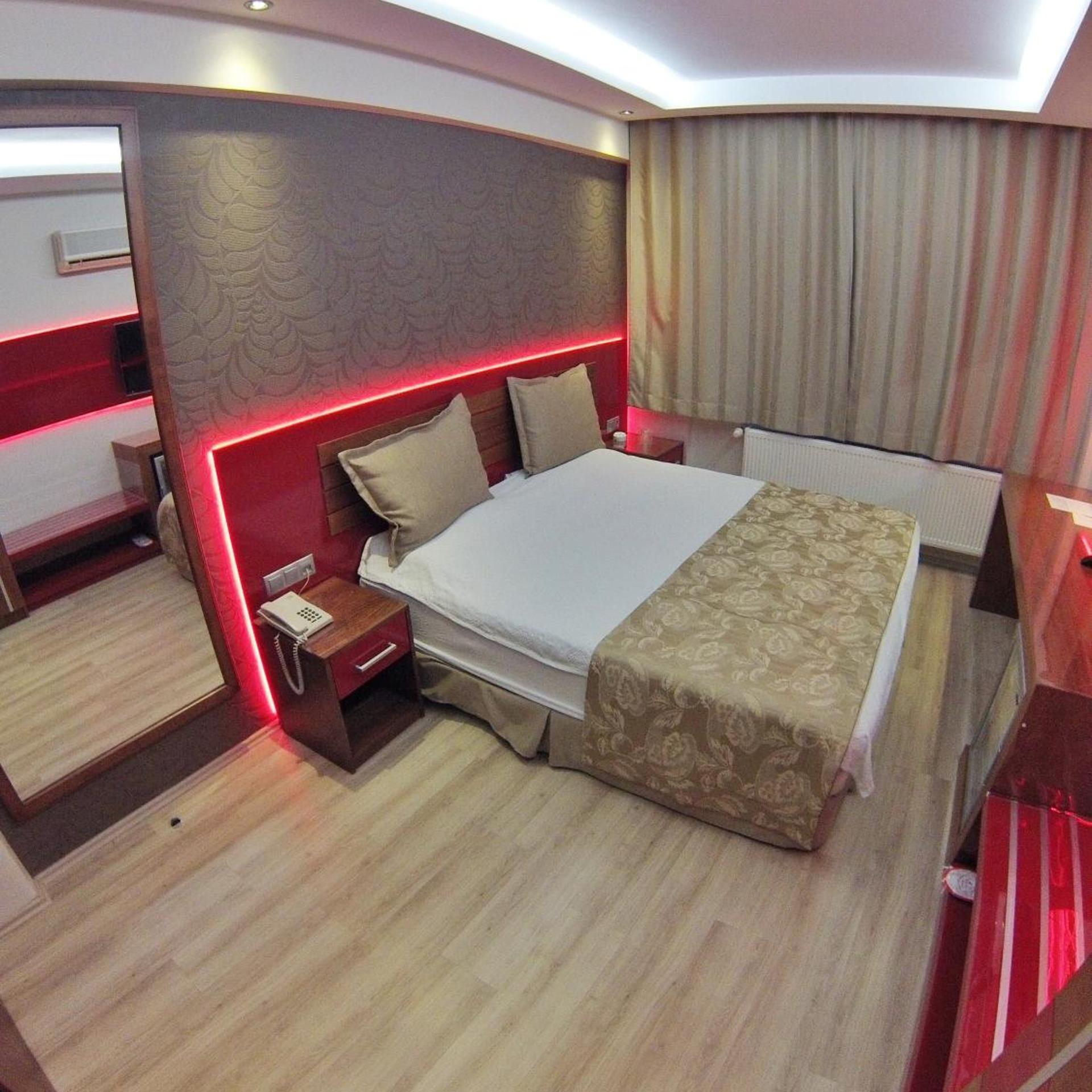 Anil Hotel 29/56