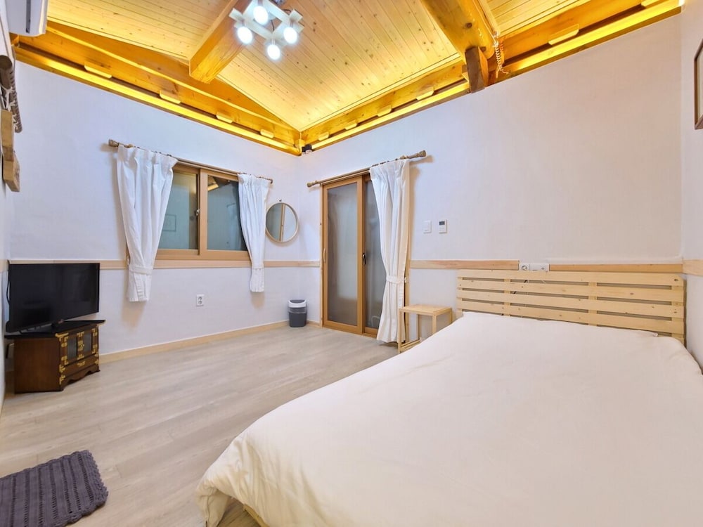 Nadul Hanok 14/50