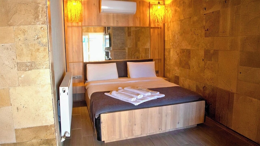 216 North Hotel - Agva 12/50