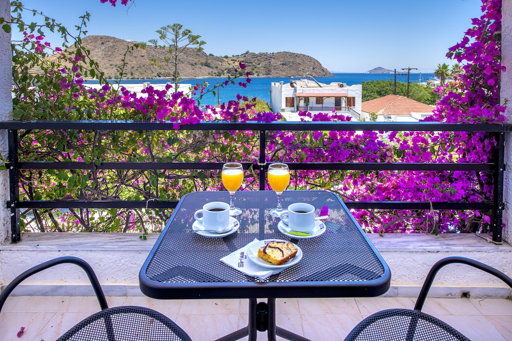 Skala Hotel 37/60