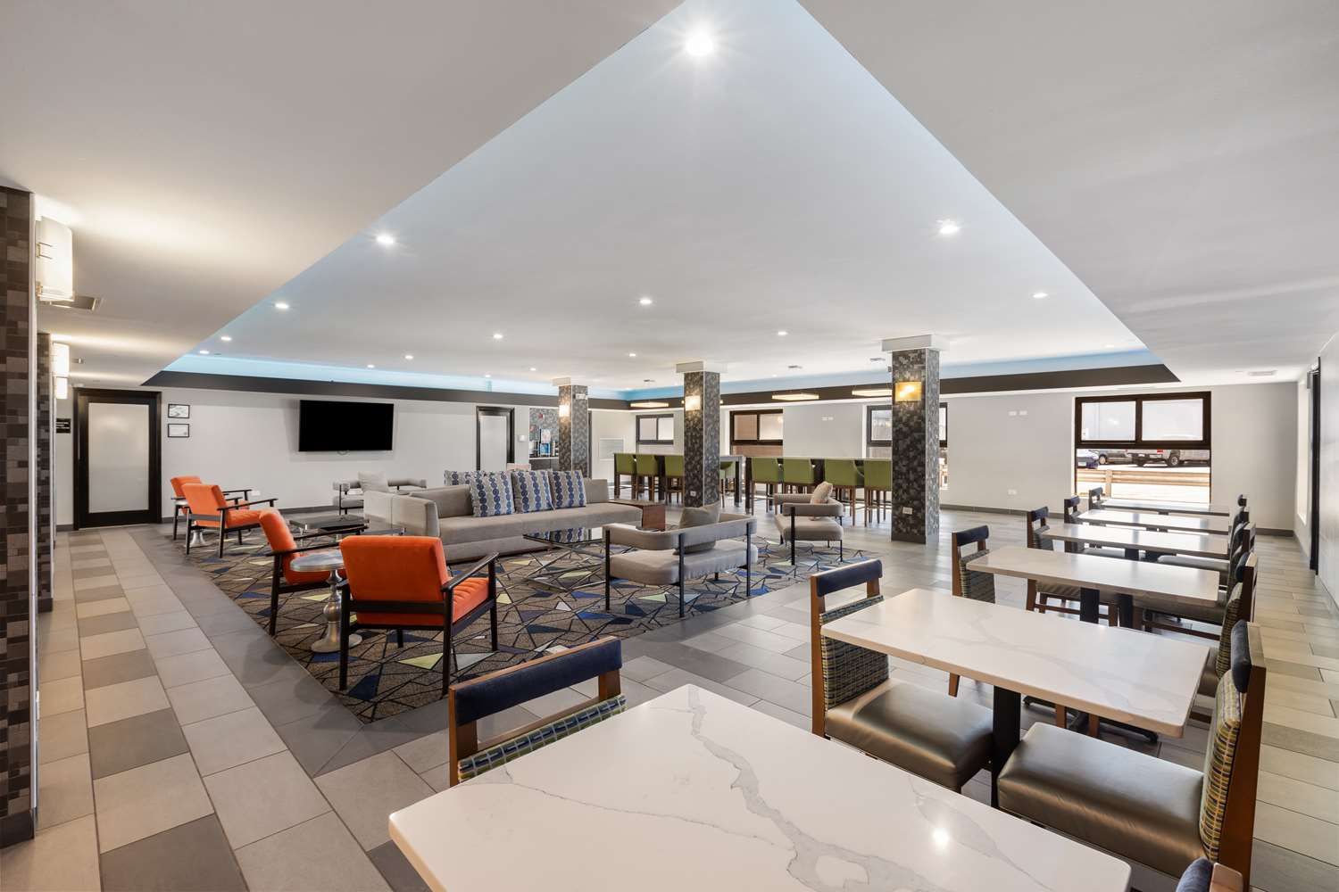 Best Western Inn & Suites - Midway Airport 16/20