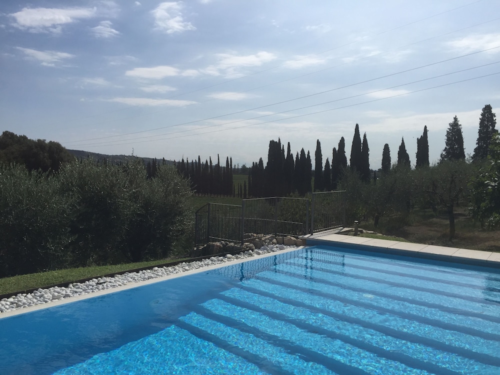 HOTEL VILLA GIONA 36/77