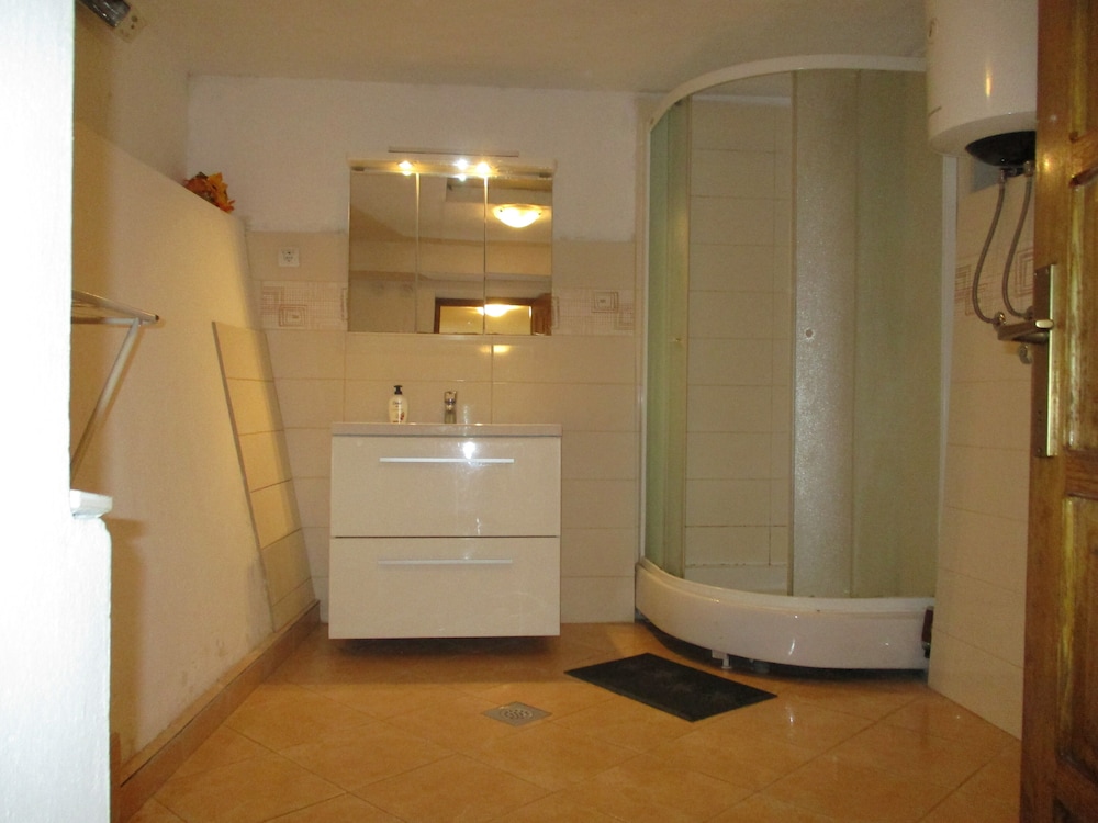 HOTEL APARTMENTS IVICA 17/50