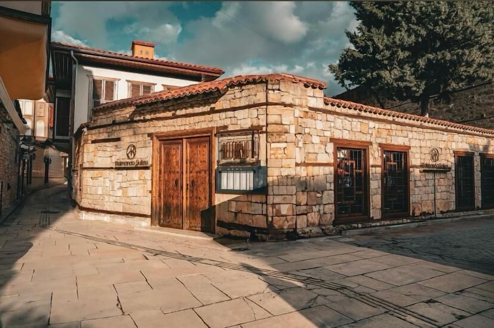 Belmondo Suites Old Town Antalya 30/50