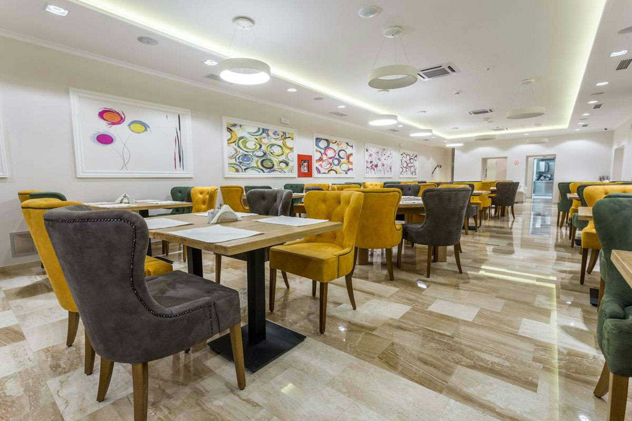 Royal Inn Hotel 28/37