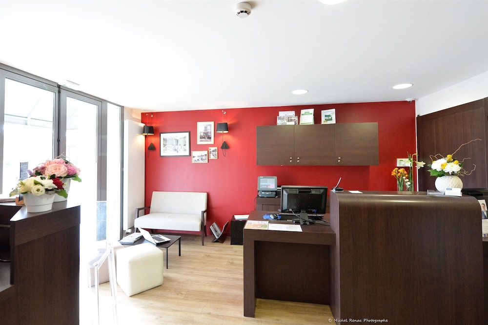 Kyriad Vannes Centre Ville 37/64