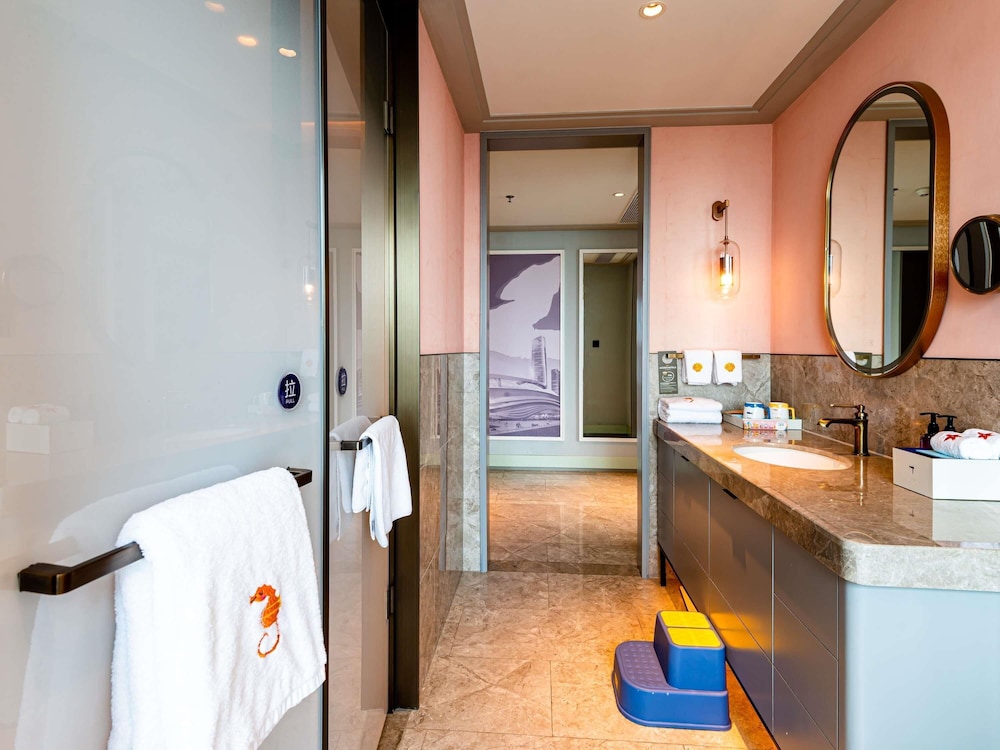 Mercure Guangzhou Nansha 43/50