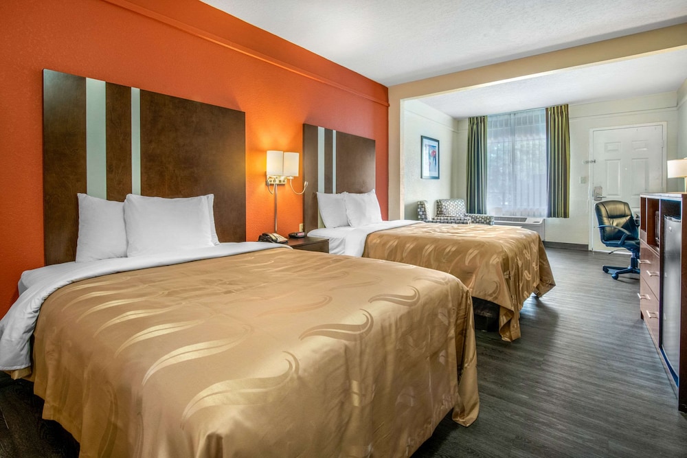 Quality Inn & Suites Jacksonville-Baymeadows 9/42