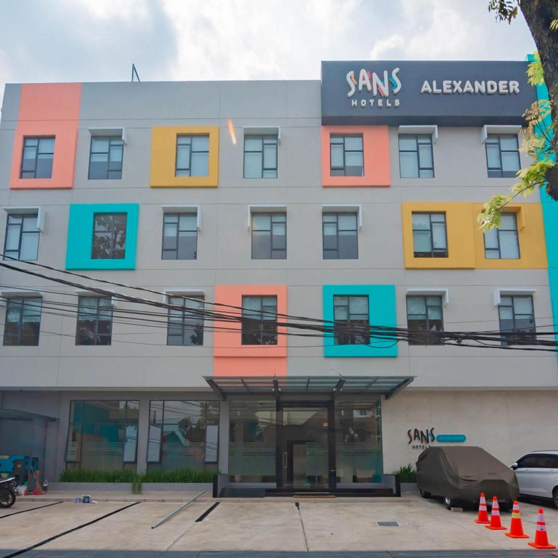 Sans Hotel Alexander Bandung 4/66