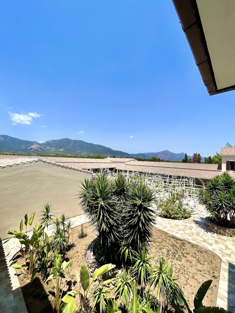 Villa Cavalieri Country Hotel 63/77
