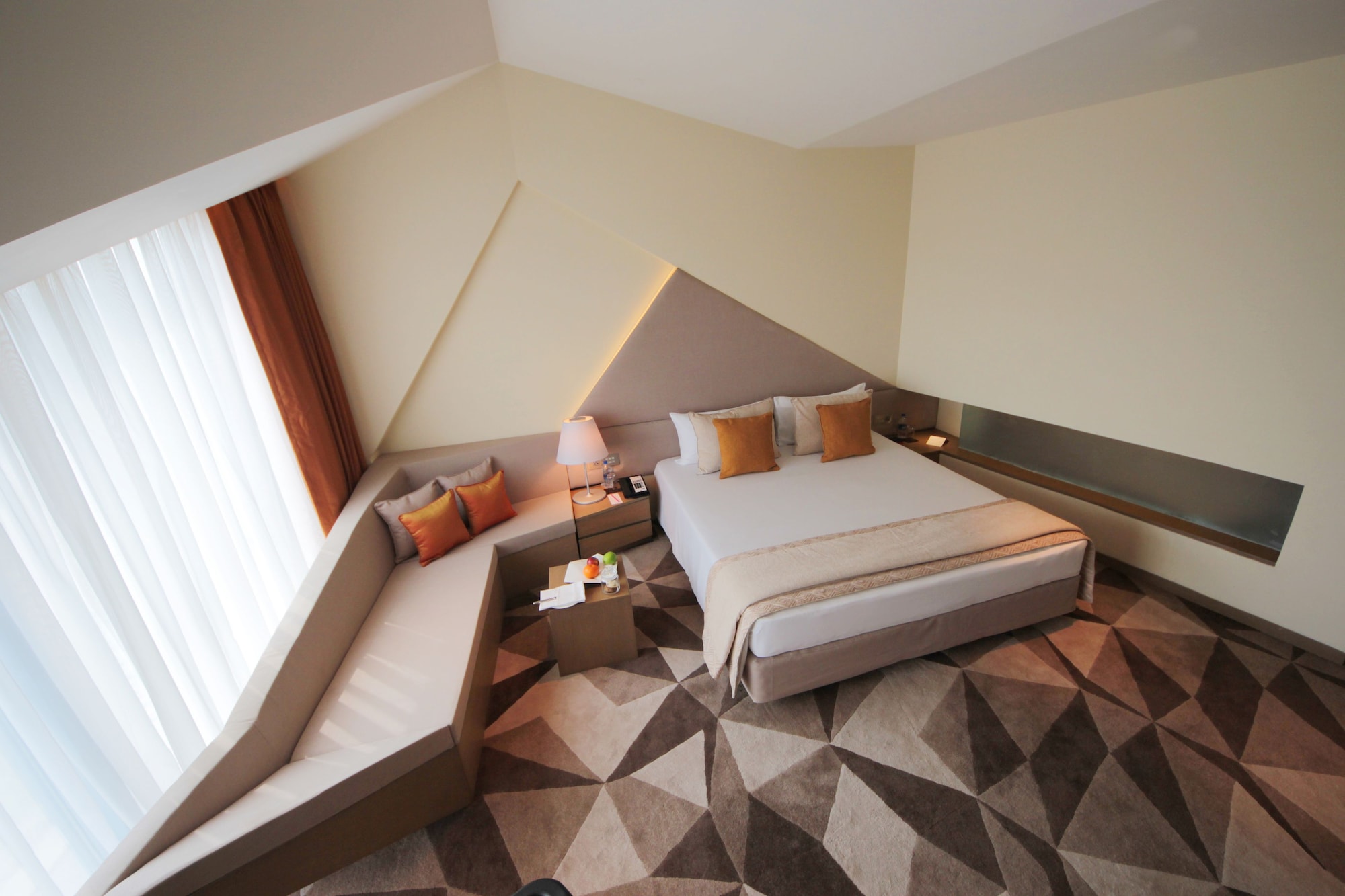 Superior, King Bed, City view