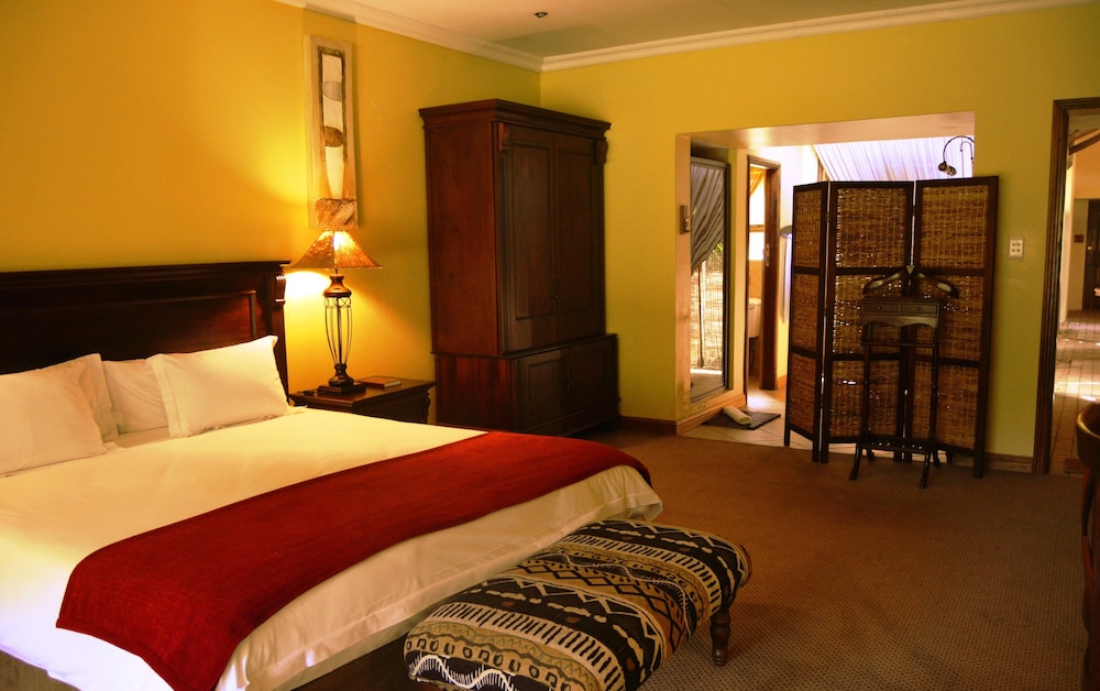 PREMIER RESORT MPONGO PRIVATE GAME RESERVE 19/50