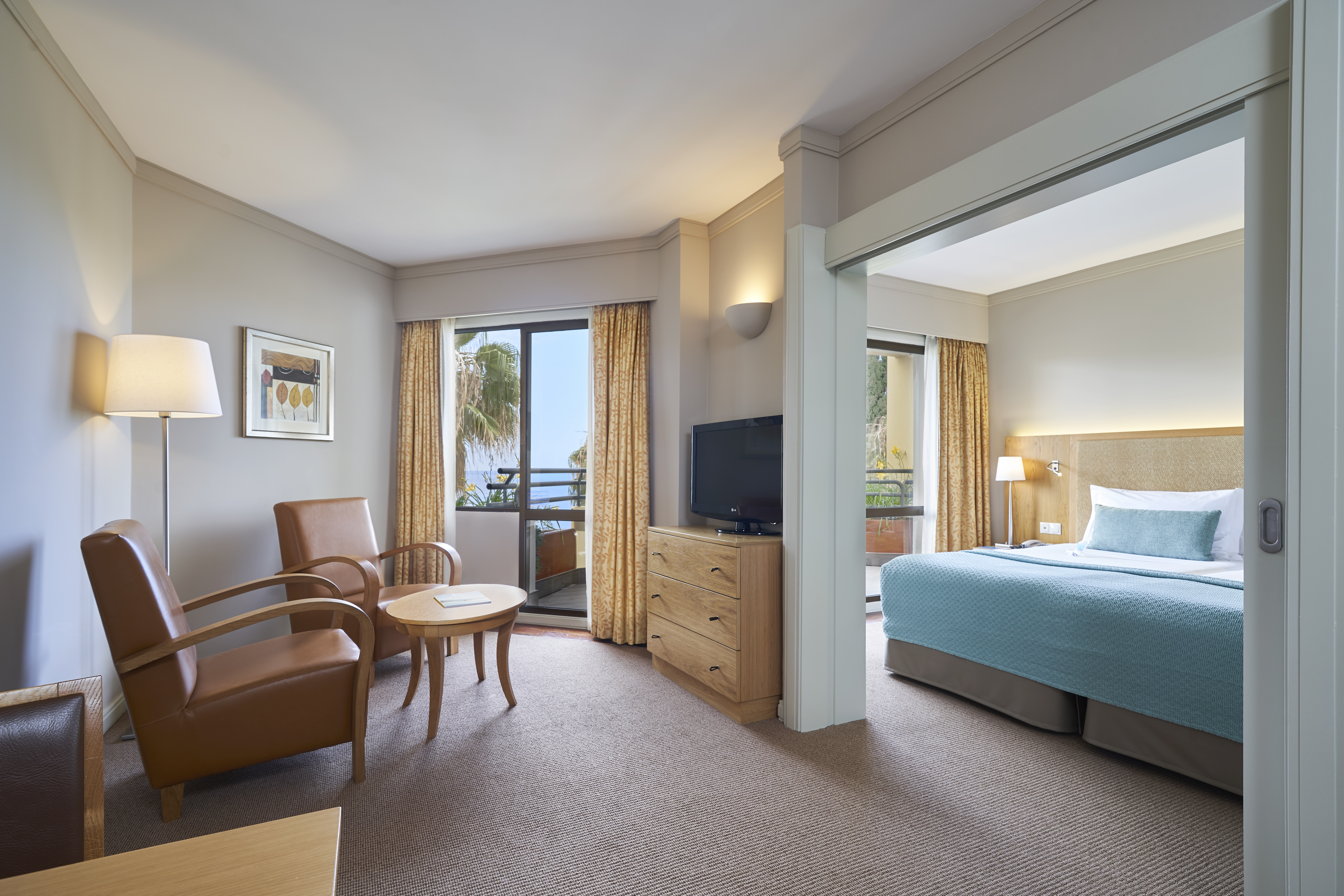 Room at Suite Hotel Eden Mar, FUNCHAL