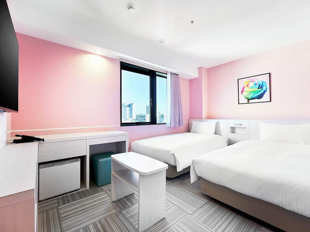 Female Only, Standard, Twin Beds, Top Floor