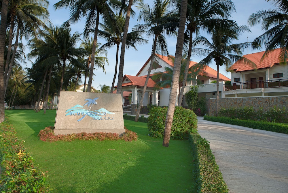 Blue Ocean Resort 67/72
