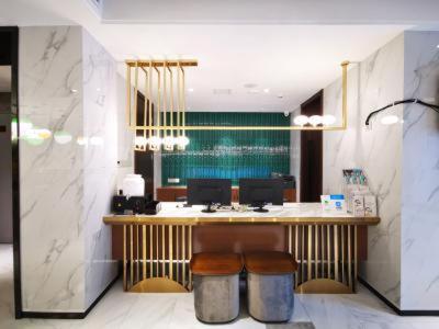 Magnotel guiyang fountain commercial center subway station hotel 32/37