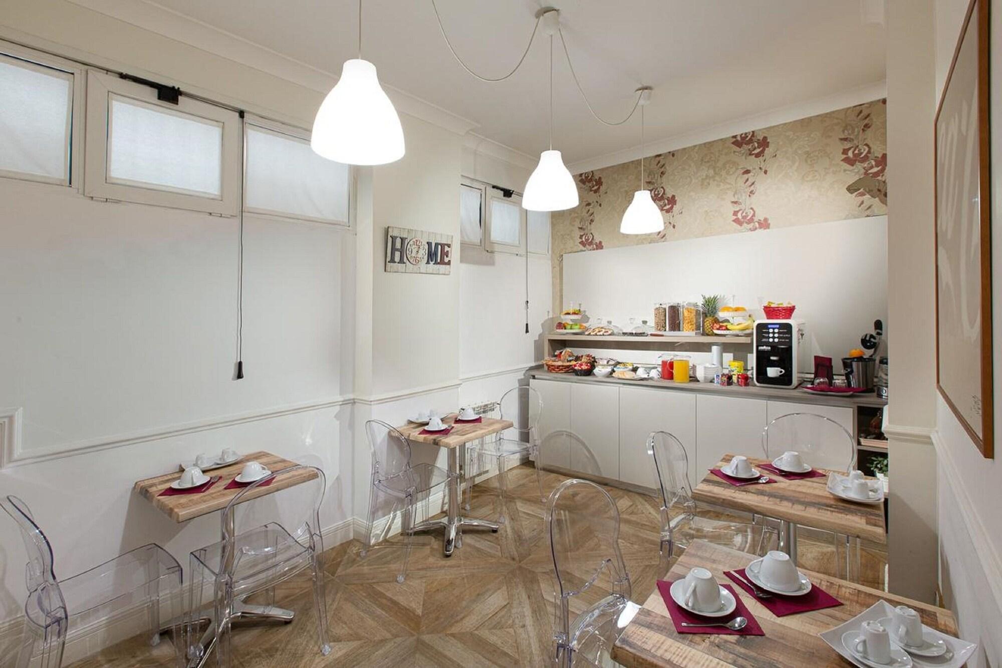 Vatican Luxury Suite 20/26