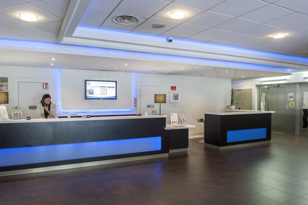 Ibis Budget Paris Porte De Montmartre 15/60