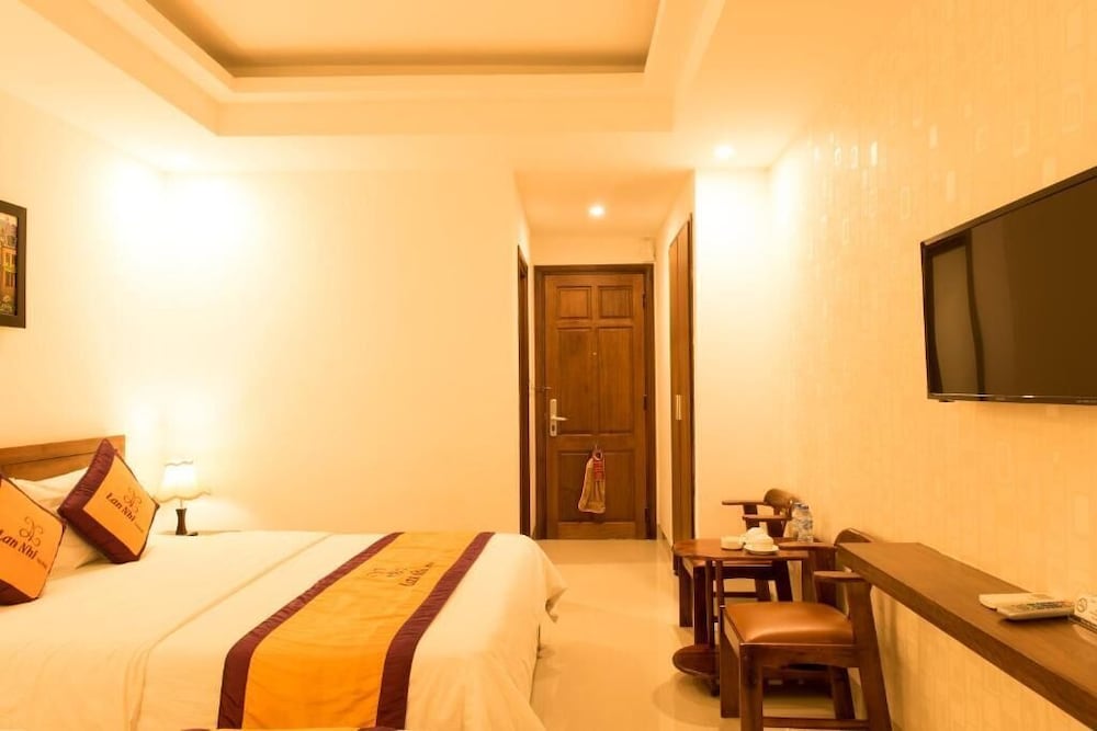 Lan Nhi Hotel 26/54