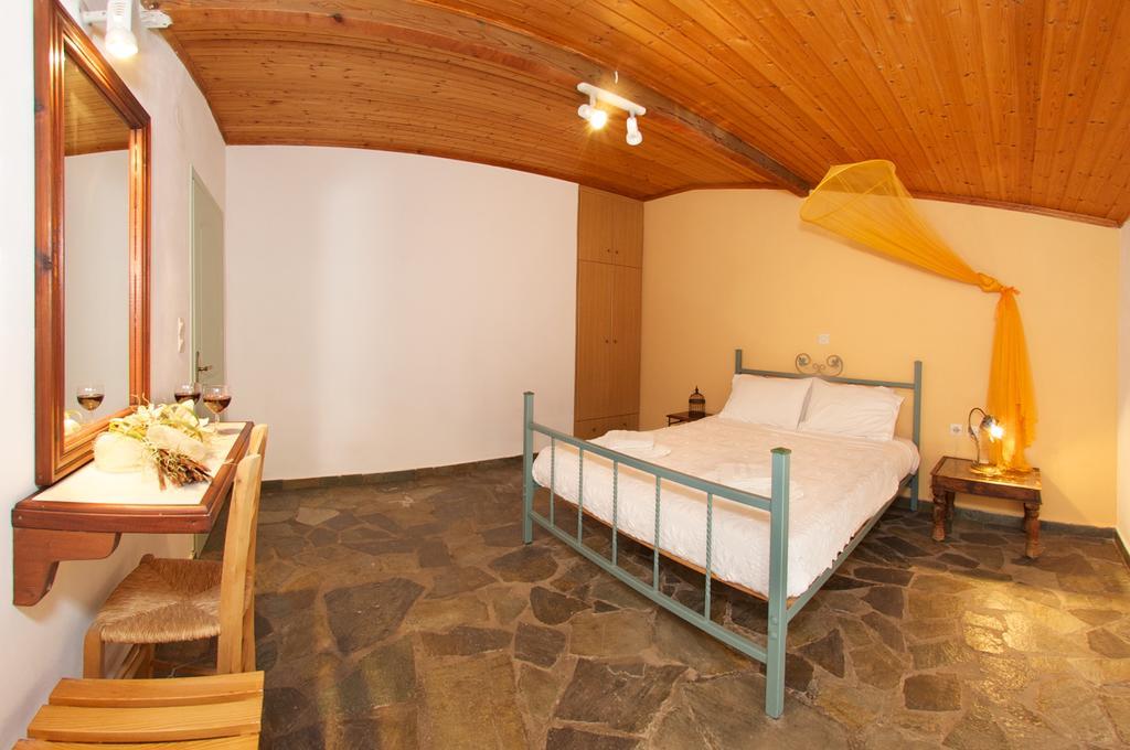 NOSTOS STUDIOS & APARTMENTS 6/21