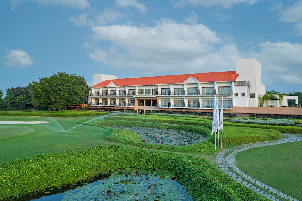 Club Mahindra Kensville Golf Resort 53/55