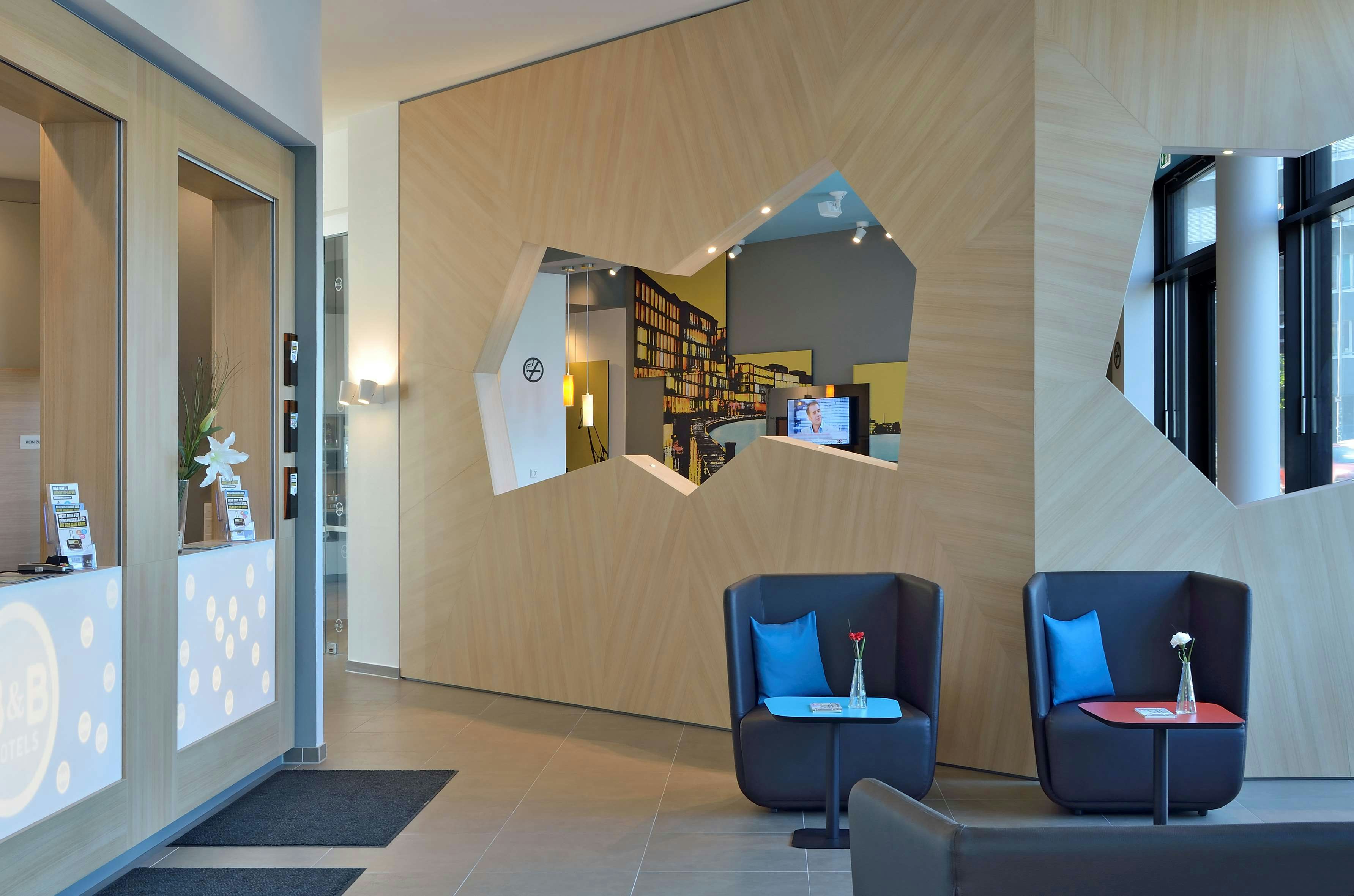 B&B Hotel Munster Hafen 7/23