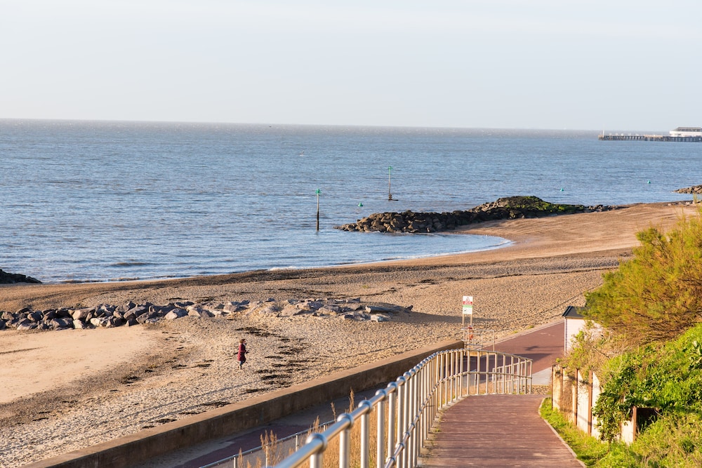 Kingscliff, BW Signature Collection 59/62