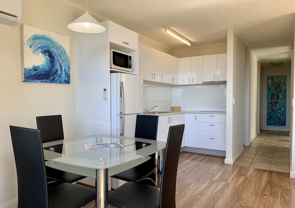 HI HO BEACH APARTMENTS 55/69