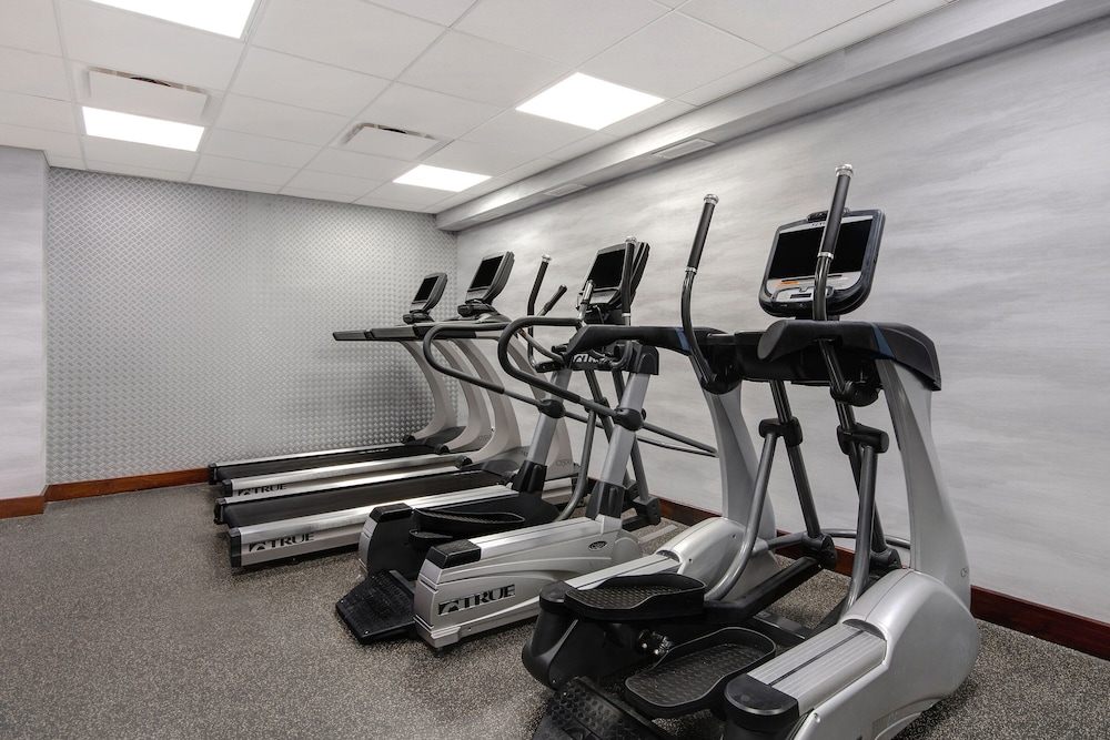 Fairfield Inn Amp Suites By Marriott Rochester West Greece 29/50