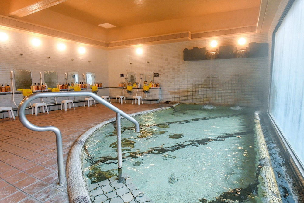 swimming pool spa