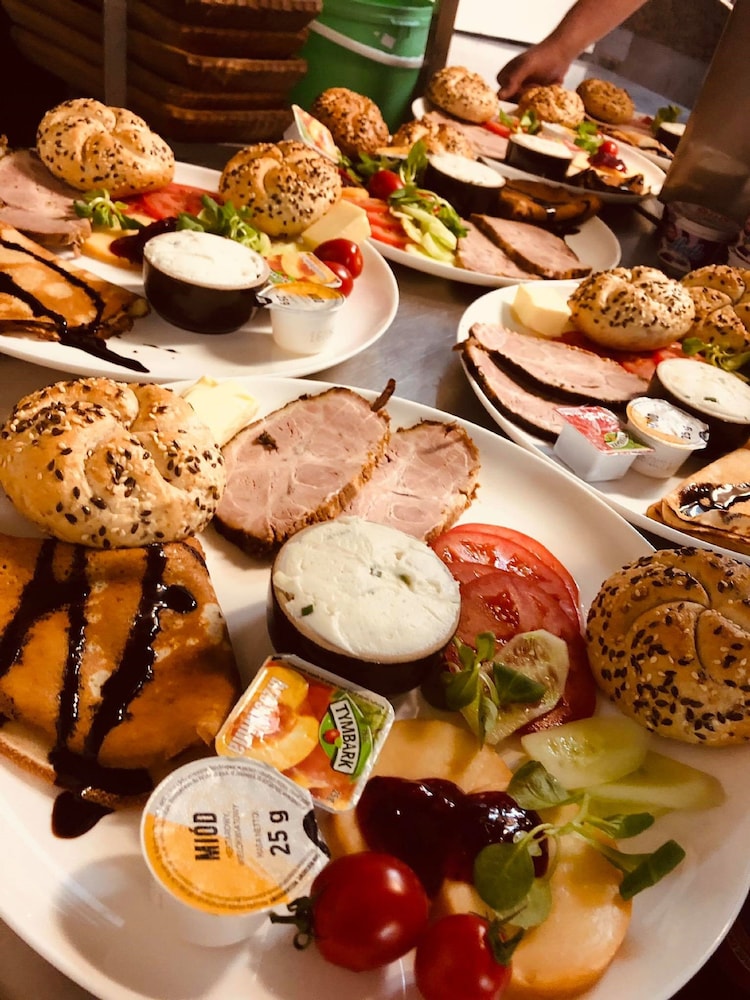 restaurant-cafeteria