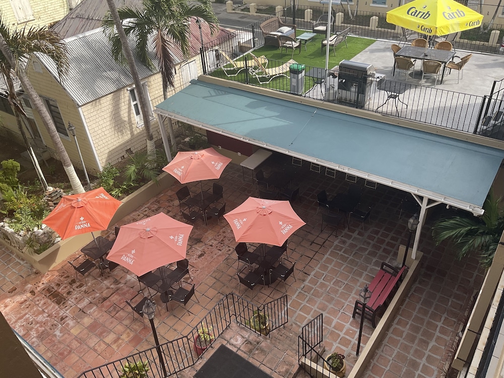 The Frederiksted Hotel 44/49