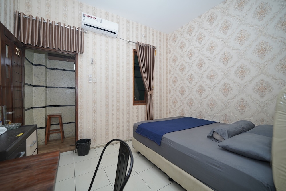 Soreang Hotel by ZUZU 25/61
