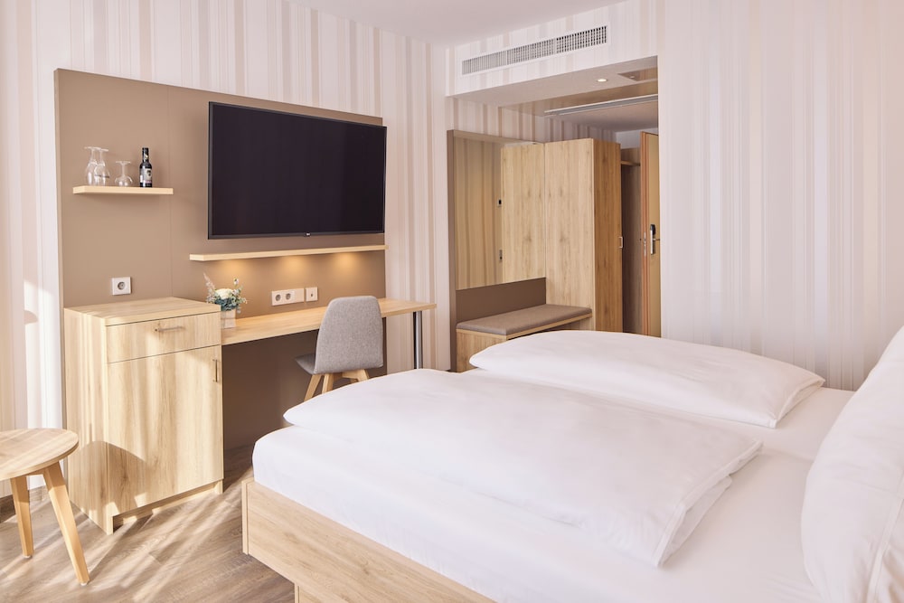 Hotel Zum Schiff 18/53