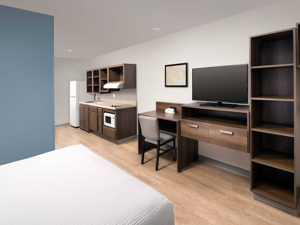 WoodSpring Suites Charlotte Airport 28/66