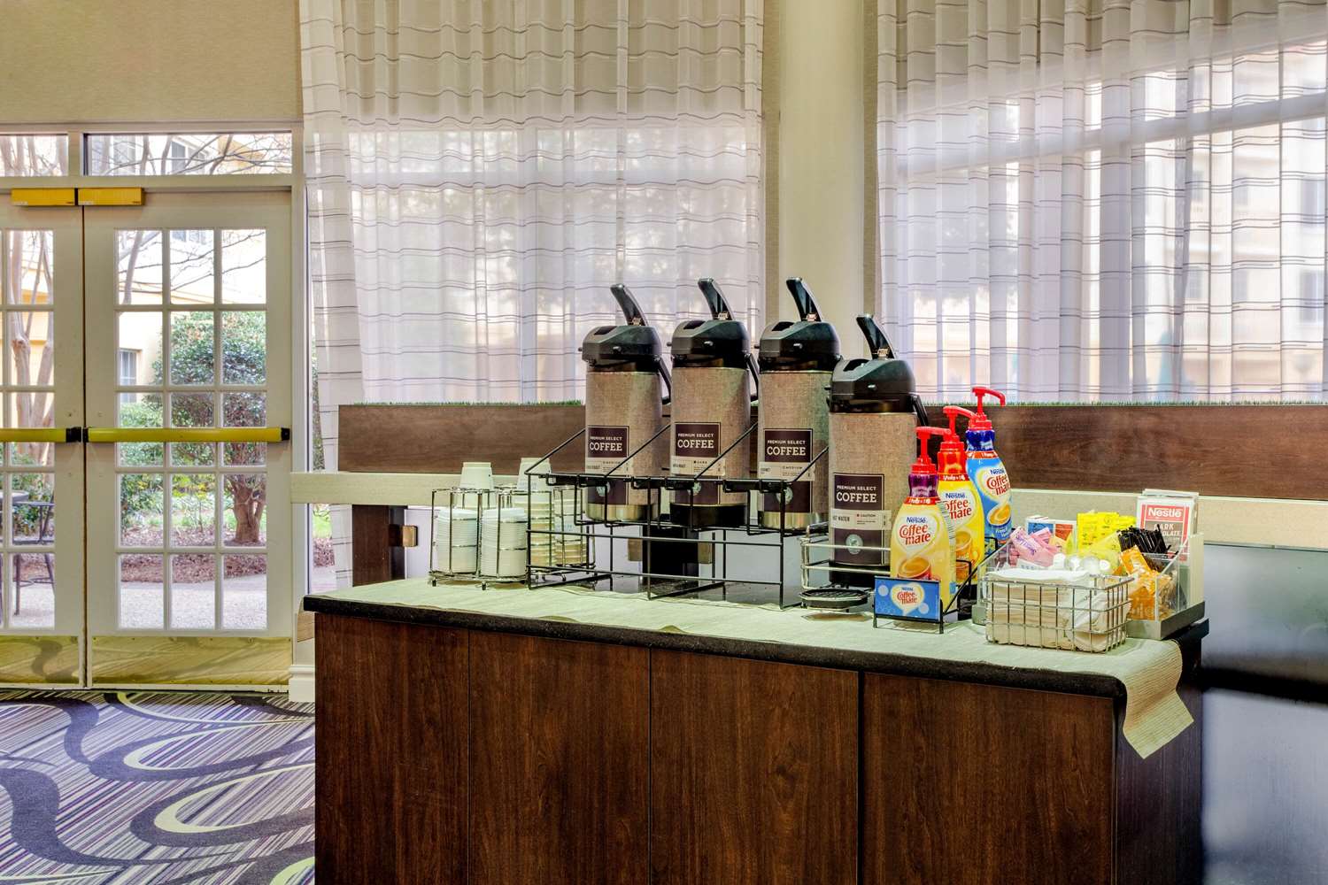 La Quinta Inn & Suites by Wyndham Raleigh Durham Airport 6/25
