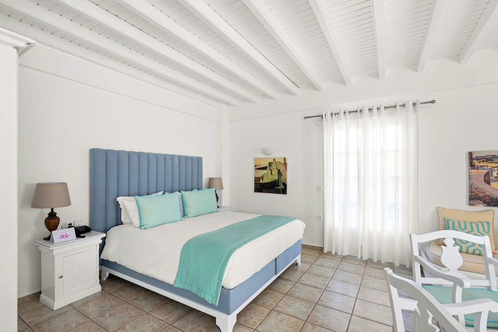 EXECUTIVE, SUITE, SEA VIEW