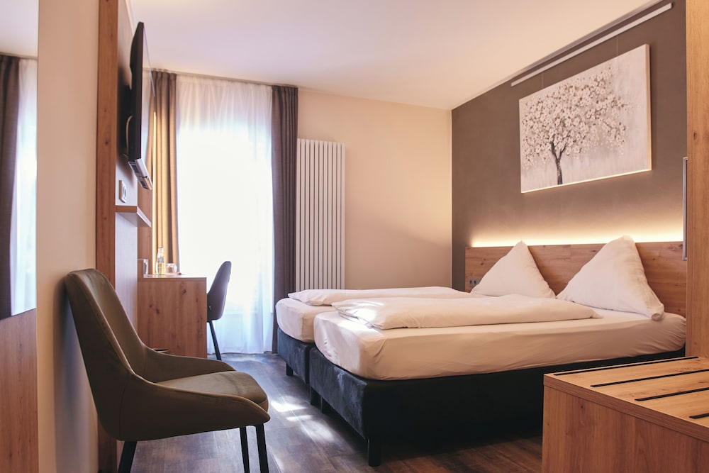 Hotel- Restaurant Doppeladler 18/50